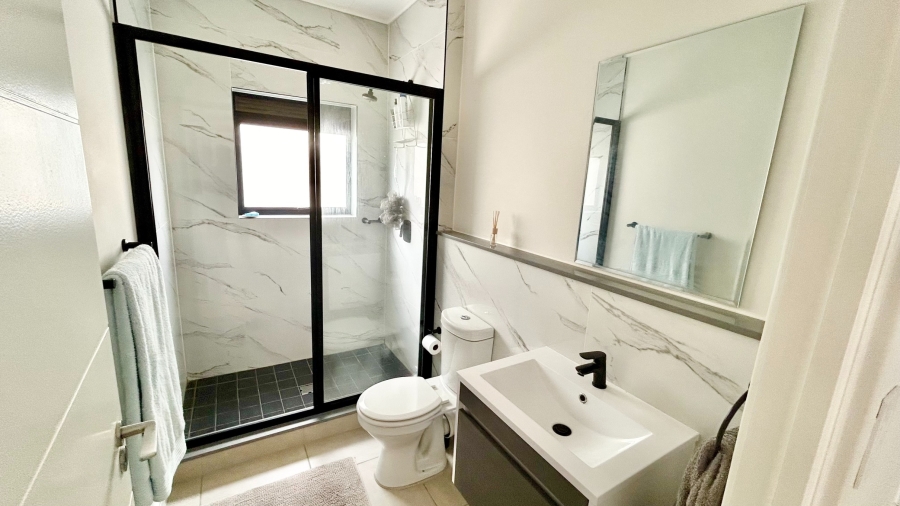 To Let 1 Bedroom Property for Rent in The Huntsman Western Cape